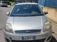 Usata Ford Fiesta 68 CV (50 kW) 2007 Grigio Utilitaria