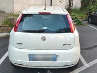Usata Fiat Grande Punto Dynamic 77 CV (56 kW) 2009 Bianco Utilitaria