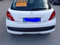 Usata Peugeot 207 Access 68 CV (50 kW) 2011 Berlina