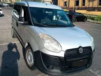 Usata Fiat Doblò Dynamic 90 CV (66 kW) 2011 Argento Monovolume
