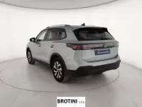 Usata VW Tiguan Life 204 CV (150 kW) 2024 Grigio metallizzato SUV