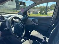 Usado Citroën C1 54 CV (39 kW) 2006 Gris Utilitario