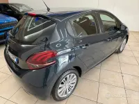Usata Peugeot 208 Allure 75 CV (55 kW) 2017 Blu Utilitaria