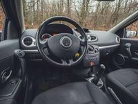 Usata Renault Clio II Luxe 65 CV (47 kW) 2005 Berlina