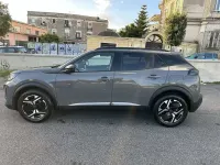 Usata Peugeot 2008 Allure 131 CV (96 kW) 2024 Grigio SUV