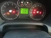 Usata Ford Fiesta 75 CV (55 kW) 2006 Viola Utilitaria