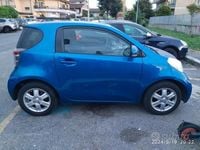 Usata Toyota iQ 98 CV (72 kW) 2010 Blu Utilitaria