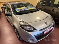 Usata Renault Clio II Dynamique 75 CV (55 kW) 2011 Grigio Berlina