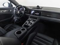 Usata Porsche Panamera 4 Platinum Edition 462 CV (339 kW) 2023 Verde aventurine metallizzato Berlina