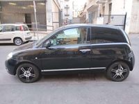 Usata Lancia Ypsilon 75 CV (55 kW) 2011 Nero Utilitaria