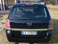 Usata Opel Zafira 2005 Nero Monovolume
