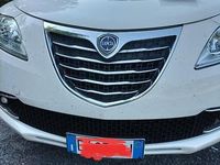 Usata Lancia Ypsilon 69 CV (50 kW) 2014 Bianco Utilitaria