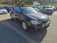 Usata VW Eos 140 CV (102 kW) 2006 Nero Cabrio