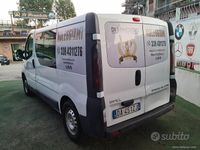 Usata Opel Vivaro 100 CV (73 kW) 2006 Monovolume