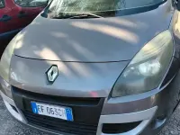 Usata Renault Scenic E-Tech 110 CV (80 kW) 2010 Monovolume