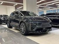 Usata Porsche Macan Turbo 430 kW (585 CV) 2025 Vulkangrau metallic SUV