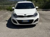 Usata Kia Rio 75 CV (55 kW) 2014 Berlina