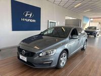 Usata Volvo V60 Business Edition 120 CV (88 kW) 2017 Grigio Station wagon