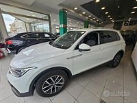 Usata VW Tiguan Life 150 CV (110 kW) 2022 Bianco SUV