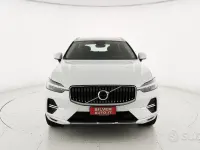 Usata Volvo XC60 Core 253 CV (186 kW) 2022 Bianco perlato SUV