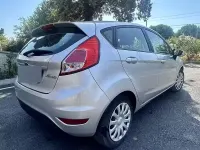 Usata Ford Fiesta 80 CV (58 kW) 2014 Grigio Utilitaria