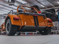 Usata Caterham Seven 228 CV (167 kW) 2025 Golden saffron Cabrio