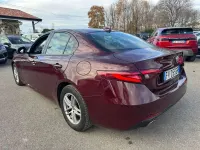 Usata Alfa Romeo Giulia Business 160 CV (117 kW) 2019 Rosso Berlina