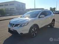Usata Nissan Qashqai N-Connecta 110 CV (80 kW) 2016 Bianco SUV