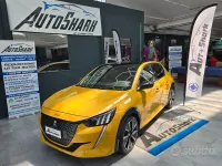 Usata Peugeot 208 GT-line 102 CV (75 kW) 2019 Giallo Utilitaria