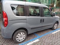 Usata Fiat Doblò 90 CV (66 kW) 2012 Grigio Monovolume