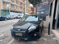 Begagnad Ford Focus Titanium 115 HK (84 kW) 2012 Svart Kombi