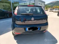 Usata Fiat Grande Punto Lounge 77 CV (56 kW) 2014 Bluazzurro Utilitaria