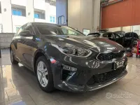 Usata Kia Ceed 101 CV (74 kW) 2019 Grigio Utilitaria
