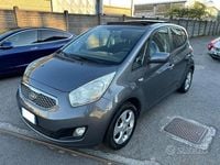 Usata Kia Venga 90 CV (66 kW) 2010 Grigio Utilitaria
