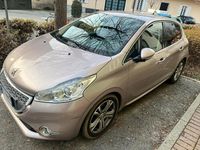 Begagnad Peugeot 208 82 HK (60 kW) 2012 Grå Halvkombi