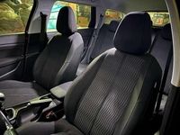 Begagnad Peugeot 308 SW Allure 120 HK (88 kW) 2017 Kombi