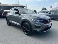 Usata VW T-Roc Style 116 CV (85 kW) 2019 Gray SUV