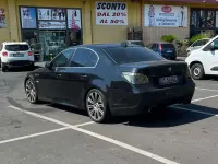 Usata BMW 535 272 CV (200 kW) 2006 Nero Station wagon
