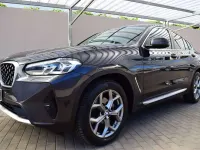 Usata BMW X4 190 CV (139 kW) 2023 Sophisto grey brillant effect SUV