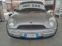Usata Mini ONE 90 CV (66 kW) 2002 Grigio Utilitaria