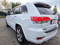 Usata Jeep Grand Cherokee Overland 250 CV (183 kW) 2015 Bianco SUV