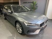 Usata Volvo V60 Business Edition 250 CV (183 kW) 2020 Grigio Station wagon