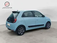 Usado Renault Twingo SE 65 CV (47 kW) 2024 Azul Utilitario