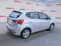 Usata Hyundai ix20 Comfort 90 CV (66 kW) 2011 Grigio Utilitaria