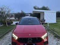 Usata Mercedes 180 Premium 116 CV (85 kW) 2019 Rosso Berlina