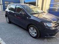 Usata Dacia Sandero Ambiance 75 CV (55 kW) 2014 Blu Berlina