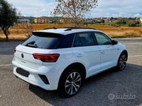 Usata VW T-Roc R-line 150 CV (110 kW) 2023 Bianco SUV
