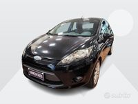Usata Ford Fiesta 92 CV (67 kW) 2010 Nero Berlina