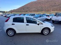 Usado Fiat Punto Easy 95 CV (69 kW) 2016 Blanco Utilitario