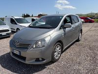 Usata Toyota Verso Active 126 CV (92 kW) 2013 Grigio Monovolume